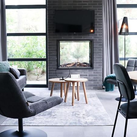 Delightful Luxury 2-Bedroom Holiday Home In Nature 오털로 외부 사진